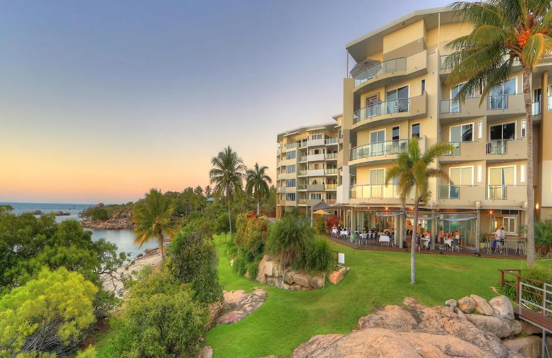 Coral Cove Apartments - Absolute Beachfront Resort Bowen-1